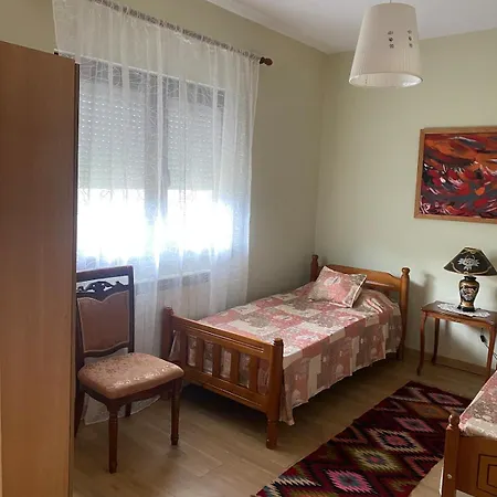 Comfy Spacious Apartman *